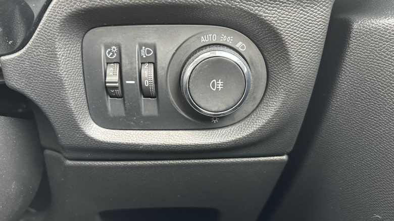 Vauxhall Corsa 1.2 Design 5dr Petrol Hatchback